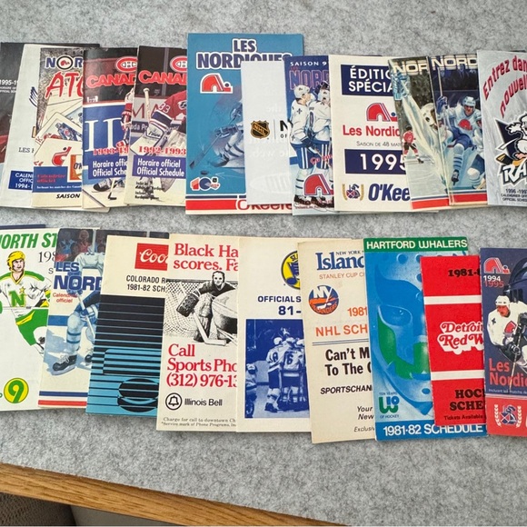 Vintage Hockey Program Collection - Picture 5 of 14